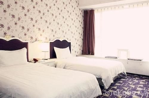 Chengdu Lilac Hotel Fei Cheng Branch Zewnętrze zdjęcie