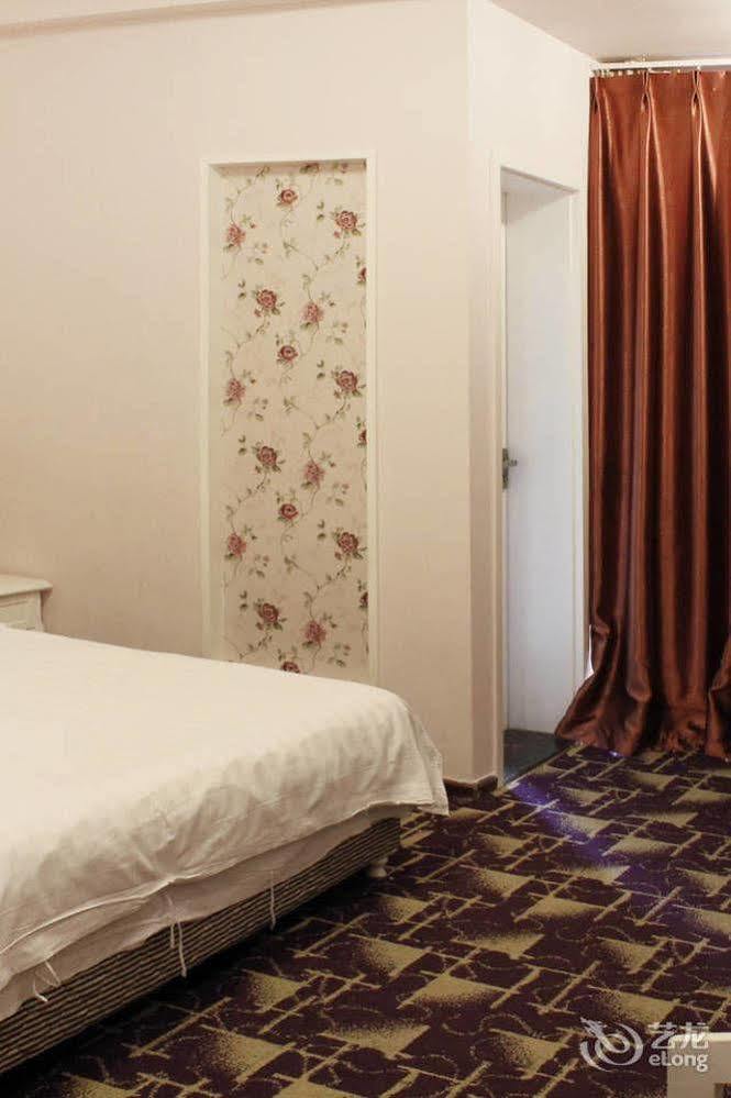 Chengdu Lilac Hotel Fei Cheng Branch Zewnętrze zdjęcie