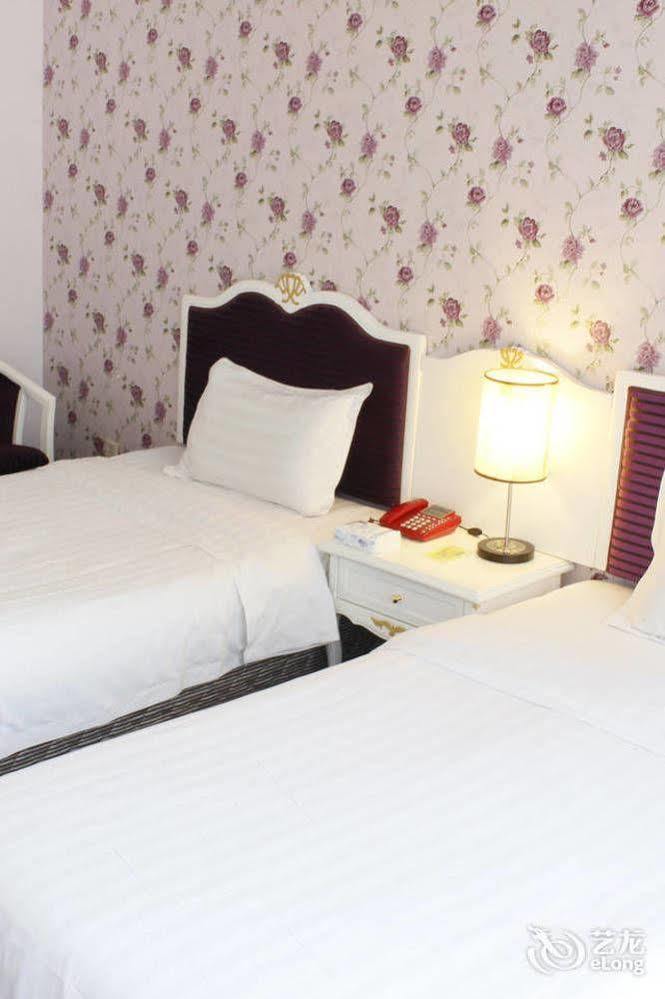 Chengdu Lilac Hotel Fei Cheng Branch Zewnętrze zdjęcie
